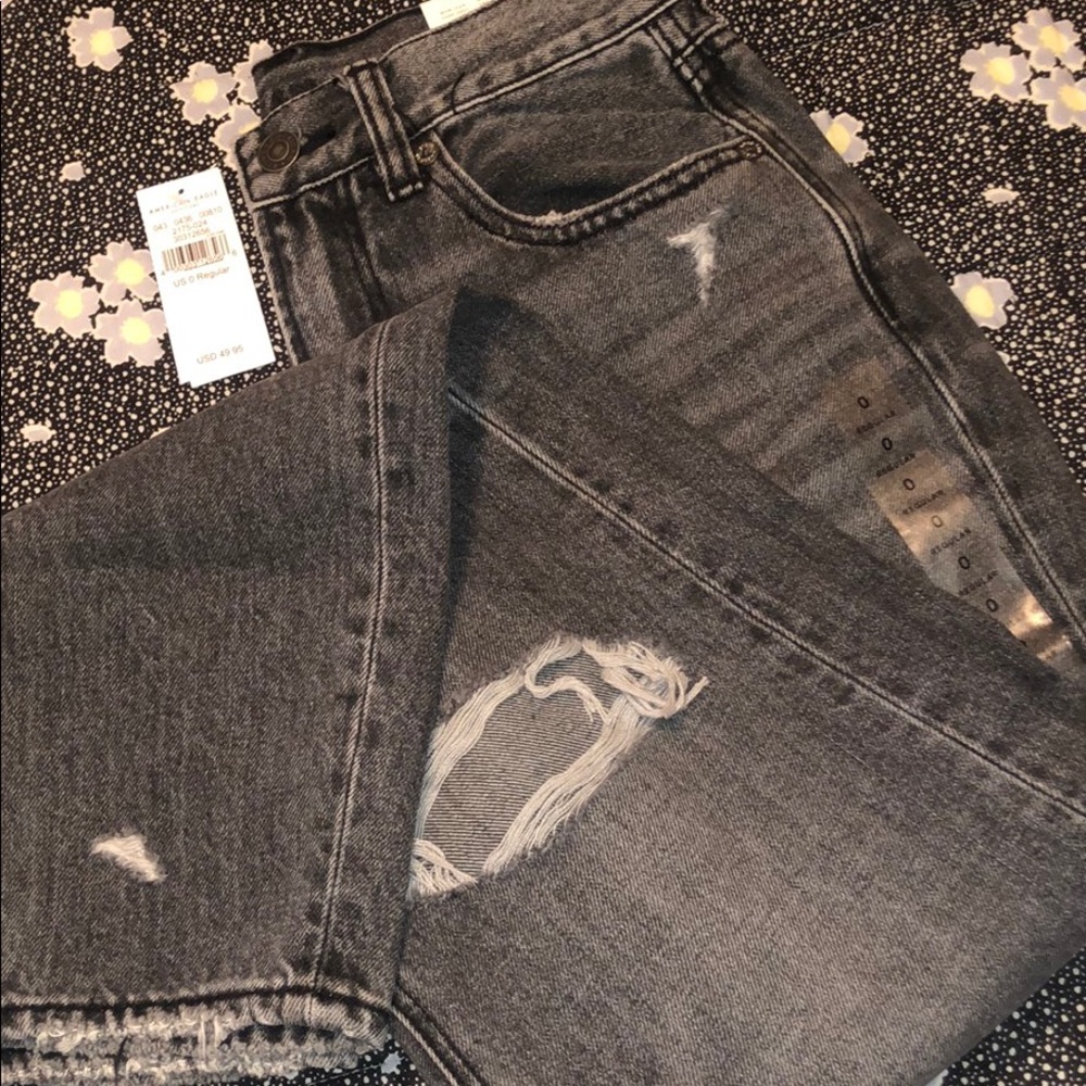 american eagle mom jeans